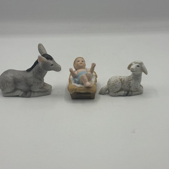 Vintage 1980's Lefton Christopher Collection Bethlehem Nativity Set - Mint - Picture 7 of 16